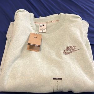 Men’s Nike Sweatshirt